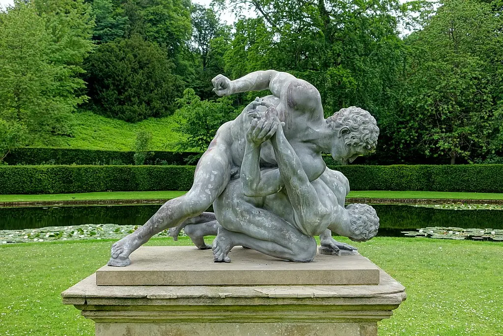 The Wrestlers by Andrew Carpenter, 1730, lead and stone - Studley Royal Park - North Yorkshire, England. ,  Daderot, Public domain, via Wikimedia Commons